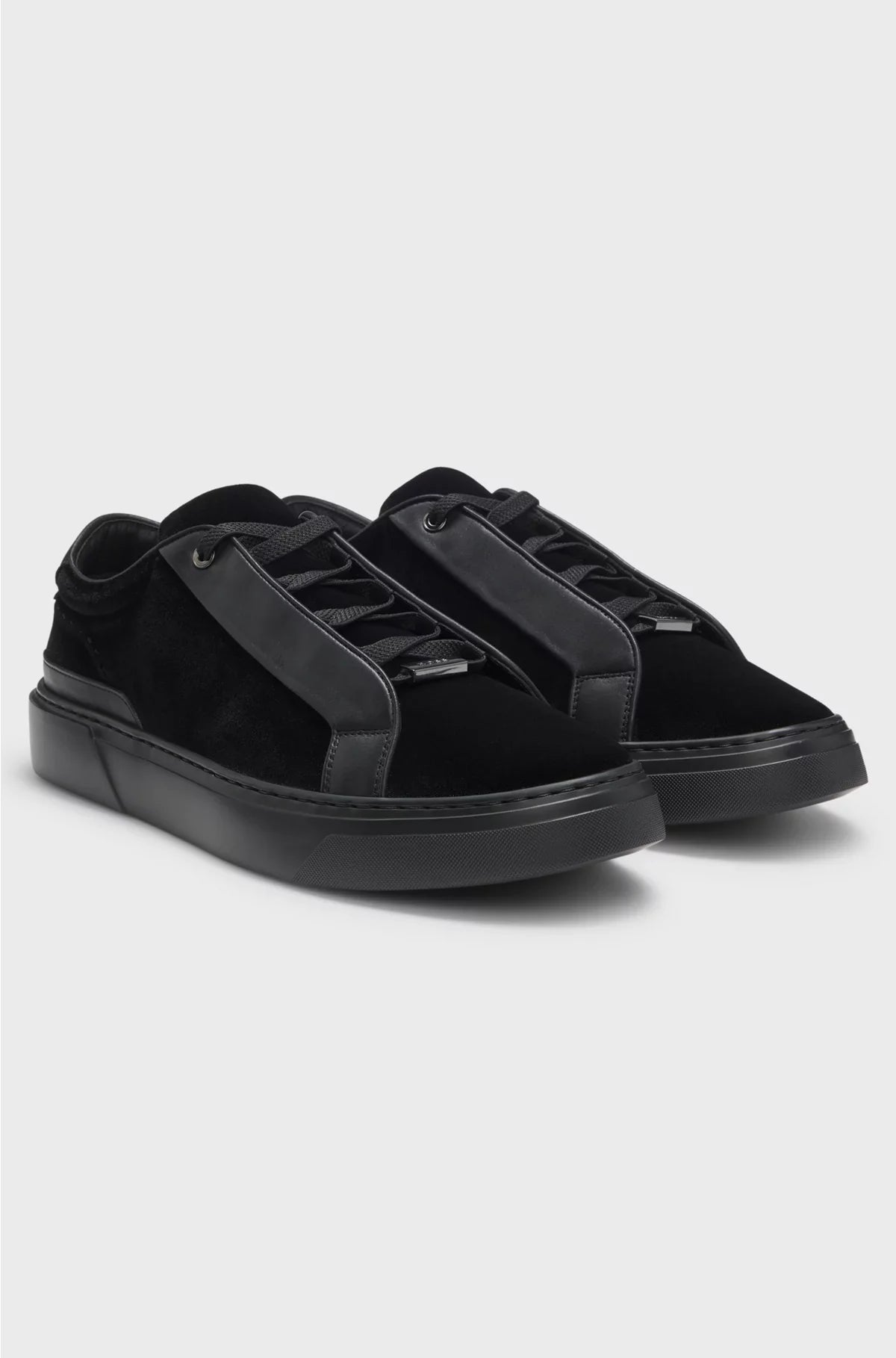GARY TRAINERS WITH LEATHER TRIMS