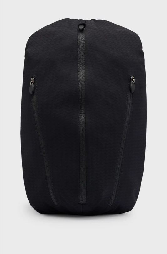 WATERPROOF SPIDER BAG WITH REFLECTIVE DETAILING
